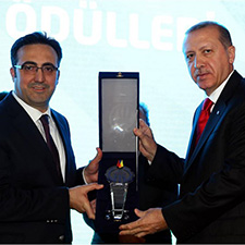 ISPAT & WAIPA President Ayci awarded ‘Public Executive of the Year’