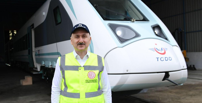 Türkiye’s First Domestically Produced Electric Train to be Put into Service This Year