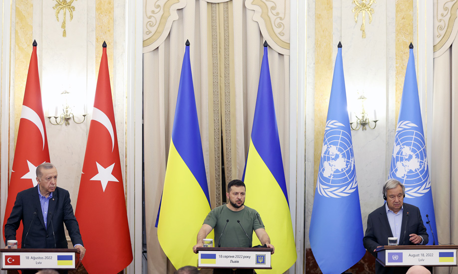 President Erdoğan Intensifies Peace Efforts in Region