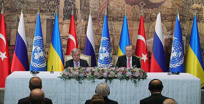 Türkiye, UN, Russia & Ukraine Sign Grain Shipment Agreement