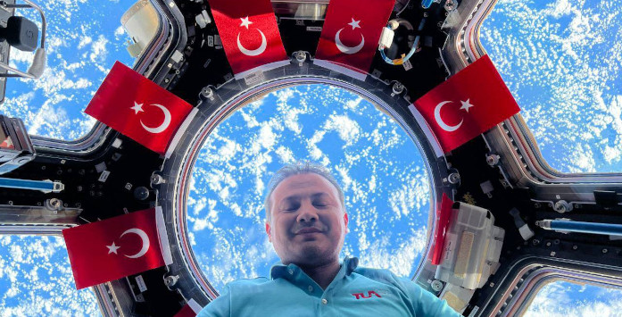 President Erdoğan Hails Türkiye's First Astronaut After Successful Space Mission
